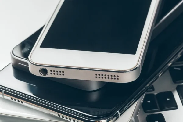 laptop and mobile phone on the table workspace co 2023 11 27 05 31 29 utc 1024x683 laptop and mobile phone on the table workspace co